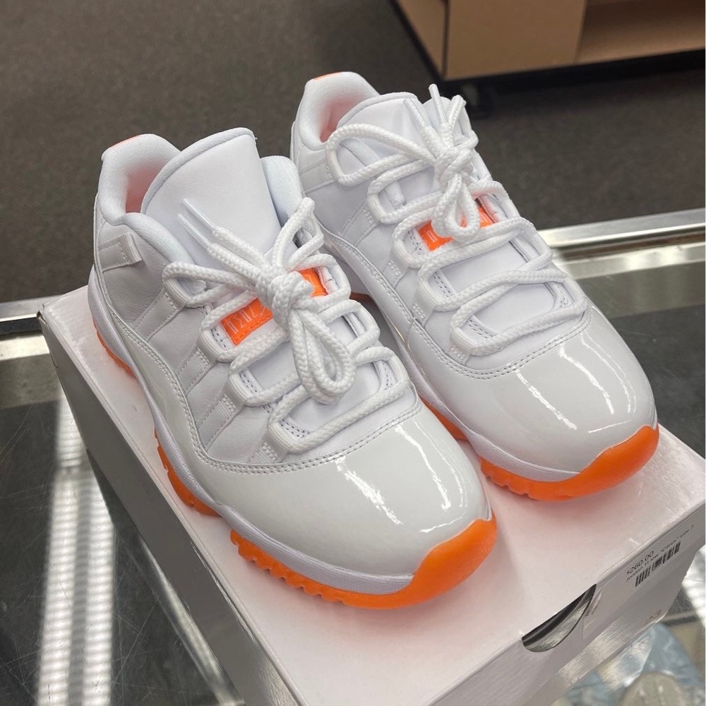 Jordan 11s Lows - Picture 1 of 3
